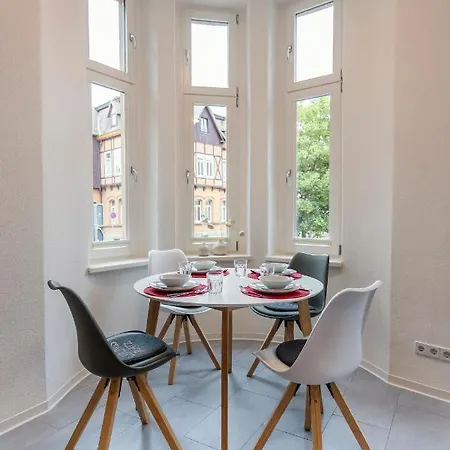 Wr Rote In Der Alten Apotheke